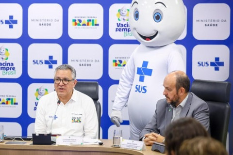 Governo Federal lança ação para vacinar quase 30 milhões de estudantes de escolas públicas