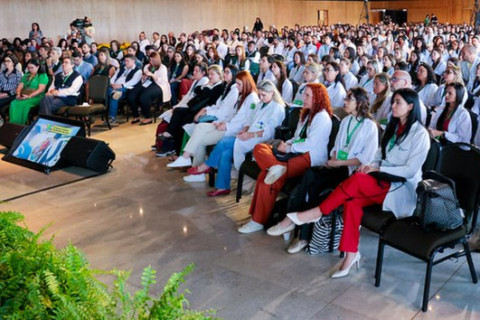 Mais Médicos: 407 profissionais começam a atuar em 22 estados brasileiros