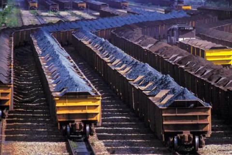 Brasil sobe no ranking de desempenho industrial, comemora Mercadante