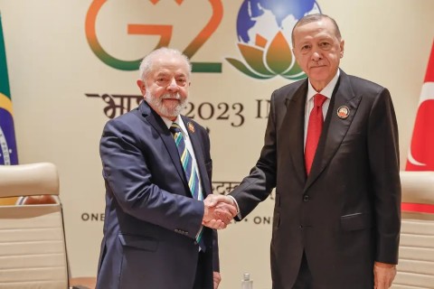 Lula e Erdogan, presidente da Turquia, conversam sobre Gaza e COP
