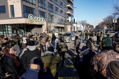 Agentes do ICE matam homem durante protesto em Minneapolis, nos EUA