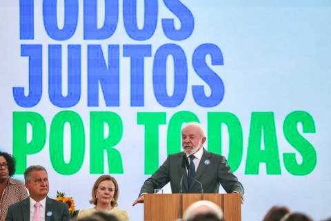 Lula defende que luta contra feminicídio deve ser sobretudo dos homens