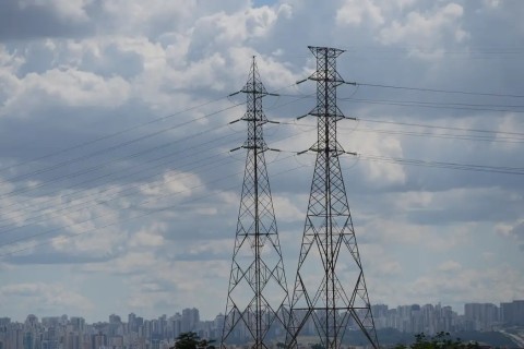 Nova MP tenta evitar alta na conta de luz após derrubada de vetos