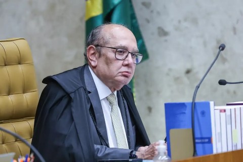 Gilmar Mendes nega pedido de prisão domiciliar a Bolsonaro
