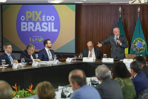 Brasil vai buscar novos parceiros para diminuir impactos comerciais