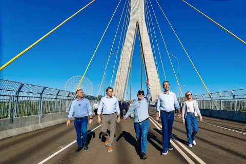 Lula inaugura ponte em Foz do Iguaçu e critica quem constrói “muros”