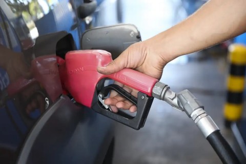 Subsídio de R$ 2,12 ao diesel deve ser mantido por 30 dias