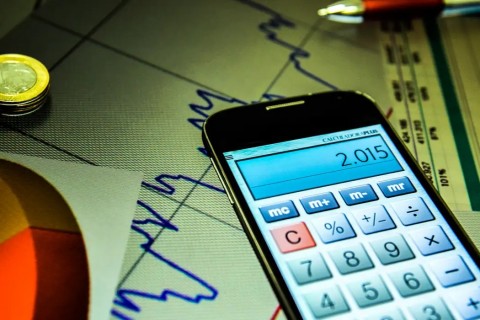 Mercado financeiro reduz previsão de inflação para 4,8%