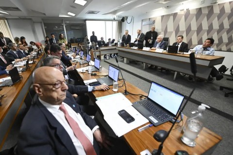 CCJ do Senado aprova PL da Dosimetria e plenário pode votar ainda hoje