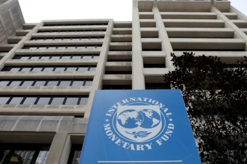 FMI corta previsão para economia global, mas eleva PIB do Brasil