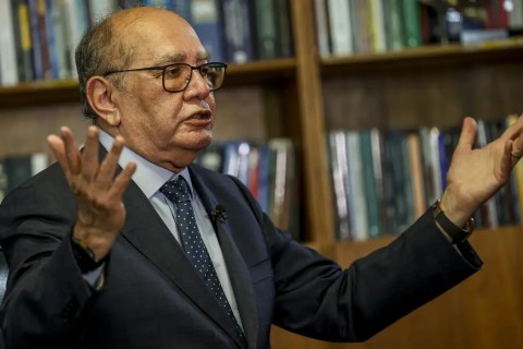 Gilmar Mendes suspende parte de decisão sobre impeachment de ministros