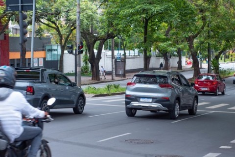 Candidatos à habilitação aprovados nas etapas anteriores já podem agendar exame prático diretamente no site do Detran-MG