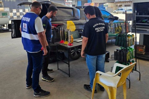 O Procon Municipal de Ubá intensificou, nos últimos dias, a fiscalização em postos de combustíveis do município com o objetivo de garantir maior transparência na formação dos preços e assegurar o cumprimento das normas de defesa do consumidor.