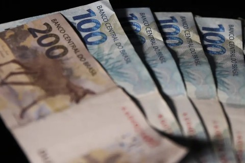 Inflação desacelera em outubro; alimentos caem pelo 5º mês