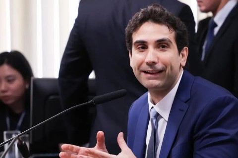 Orientação era investigar qualquer um, “sem pirotecnia, diz Galípolo