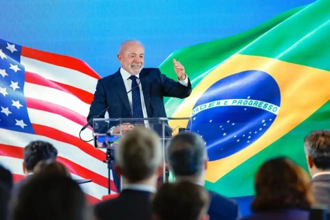 Lula e Trump orientam ministros a resolverem tarifas em 30 dias