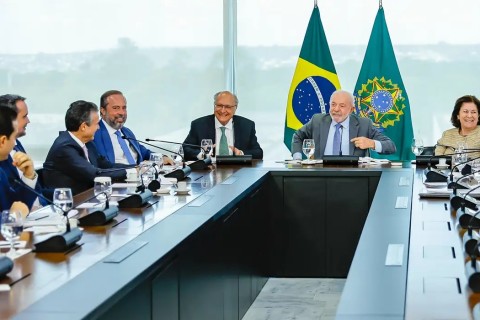 Governo prevê aumento de etanol na gasolina de 30% para até 32%