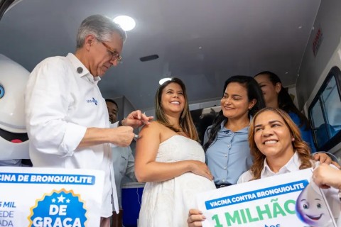 Brasil vacina mais de 1 milhão de gestantes contra VSR em bebês
