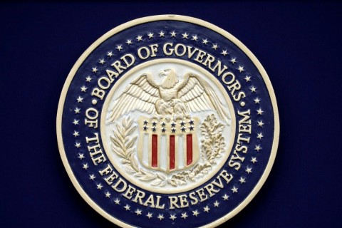 Trump usa acusação criminal como chantagem para reduzir juros, diz FED