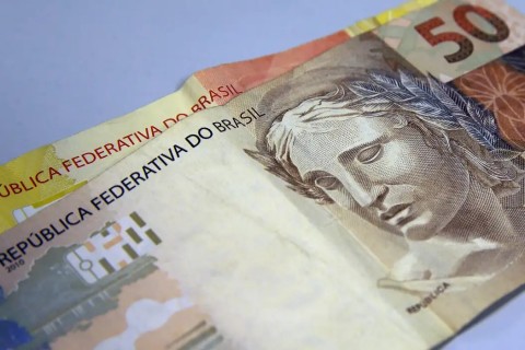 Economistas e setor produtivo veem avanços com PL da isenção de IR