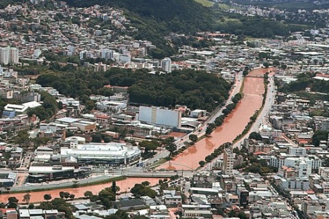 Governo de Minas anuncia R$ 200 milhões em crédito emergencial para empresas e prefeituras atingidas pelas chuvas