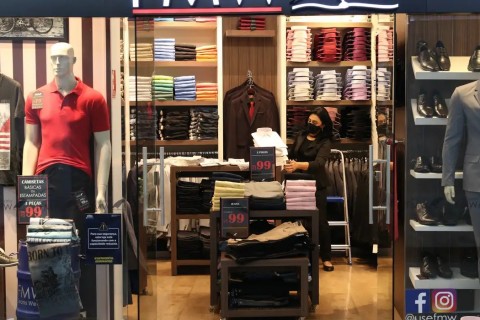 Entenda os direitos do consumidor para trocas de presentes de Natal