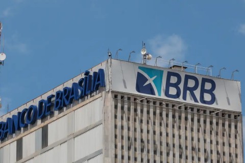 Governo do DF propõe dar imóveis como garantia para capitalizar BRB