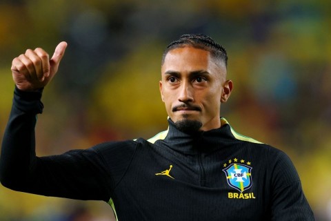 Festejado, Raphinha treina e se aproxima de retorno à Copa do Mundo