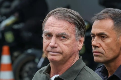 Moraes autoriza Bolsonaro a fazer exames no hospital após sofrer queda
