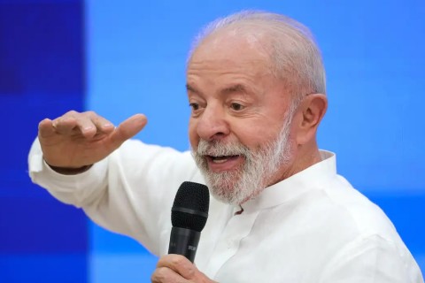 Lula diz ao New York Times que soberania e democracia são inegociáveis