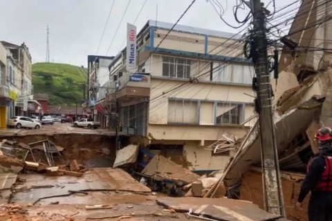 Chuvas em MG: autoridades contabilizam 28 mortes e 40 desaparecidos