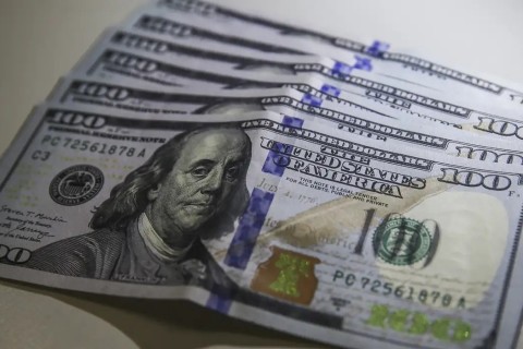 Dólar cai a R$ 5,20 com melhora do cenário externo