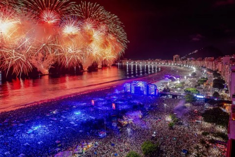 Ocupação hoteleira para réveillon do Rio tem média superior a 87%