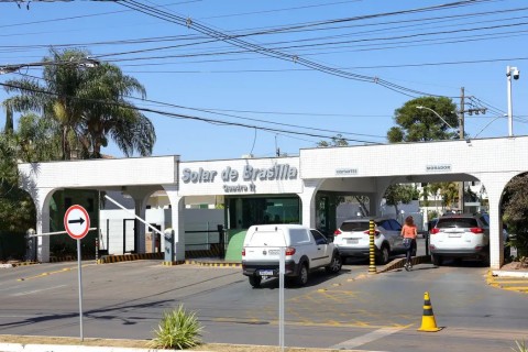 Defesa de Bolsonaro pede a Moraes que prorrogue prisão domiciliar