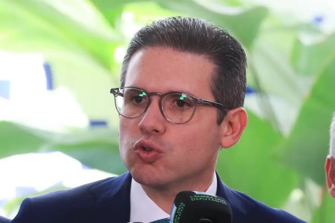 Motta pauta PEC que dificulta denúncias criminais contra parlamentares