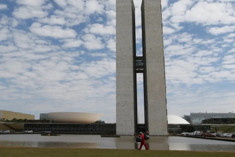 Perfil mais conservador deve mudar agenda do Congresso, diz professor